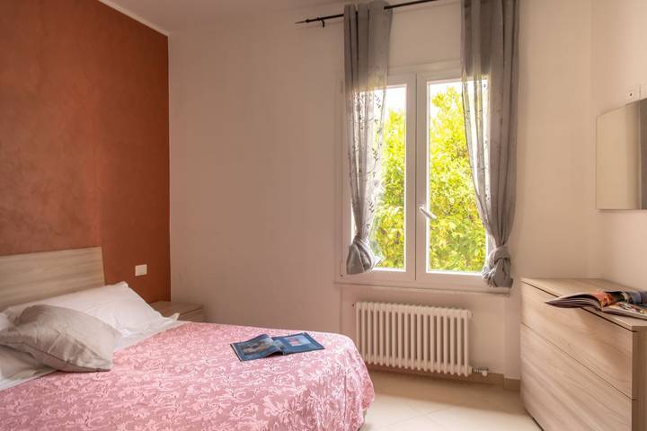 Appartement entier, Appartement 'Levante' avec Wi-Fi et climatisation in Loano, Riviera di Ponente