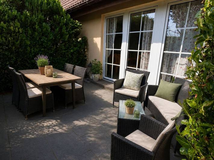 Ferienwohnung für 9 Personen, mit Balkon und Terrasse sowie Garten in Lohme - 2