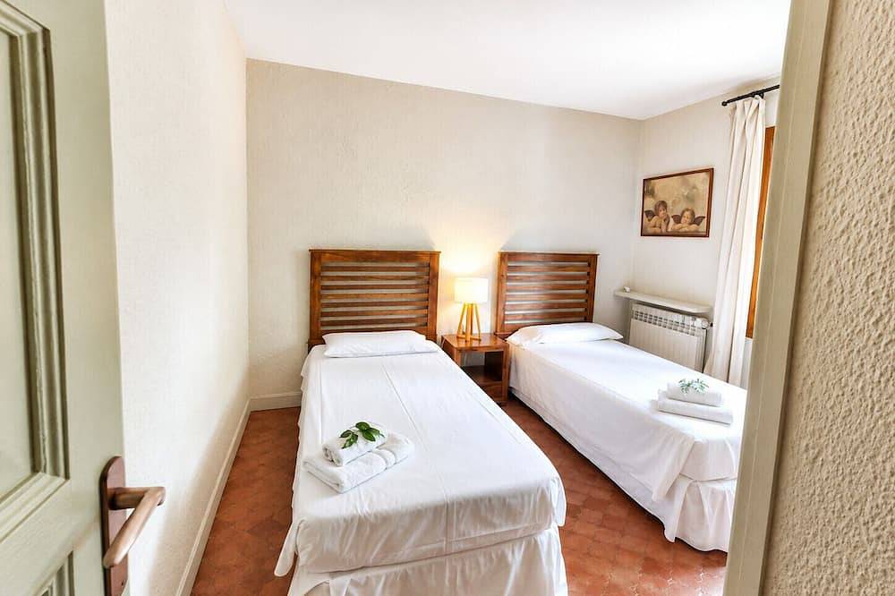 Homeholidaysrentals Acuarela - Costa Barcelona in Urbanizacion Montcabrer, Cabrils