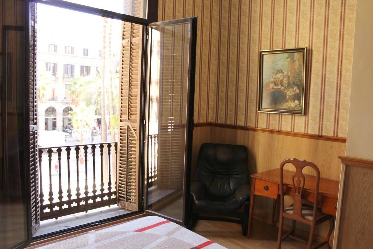 Pensión Villanueva in Barcelona Centre, Βαρκελώνη