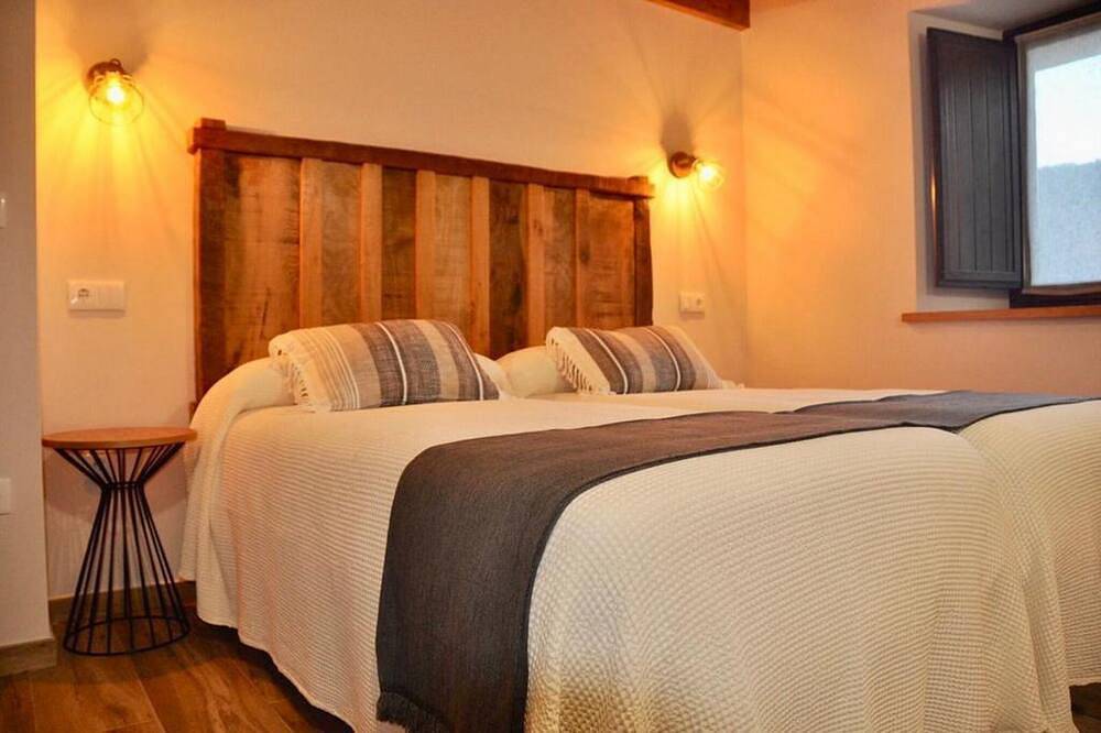 Ganze Wohnung, Apartment-Eigenes Badezimmer-5 in Camaleño, Cordillera Cantábrica