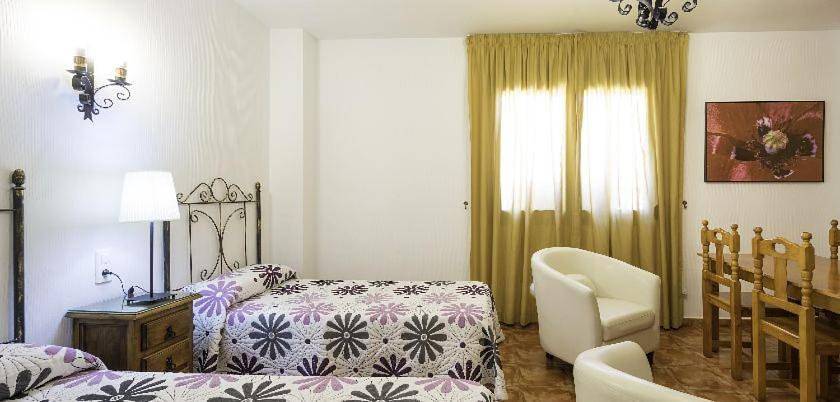 Aparthotel para 3 personas, con vistas y jardín, Se admiten mascotas en Provincia de Ciudad Real - 3