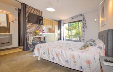 Gîte pour 2 personnes, avec terrasse à Taglio-Isolaccio
