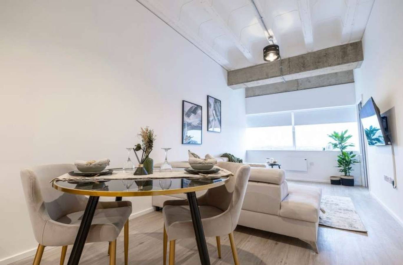 Ganze Wohnung, Station Noir   Stylish 1-Bed in Central Mk in Milton Keynes, Südostengland