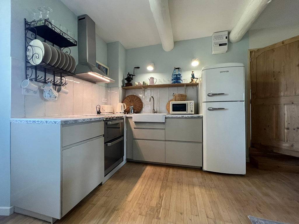 Entire apartment, Gite L'Épicure - Grenache, au pied du Ventoux in Vacqueyras, Vaucluse