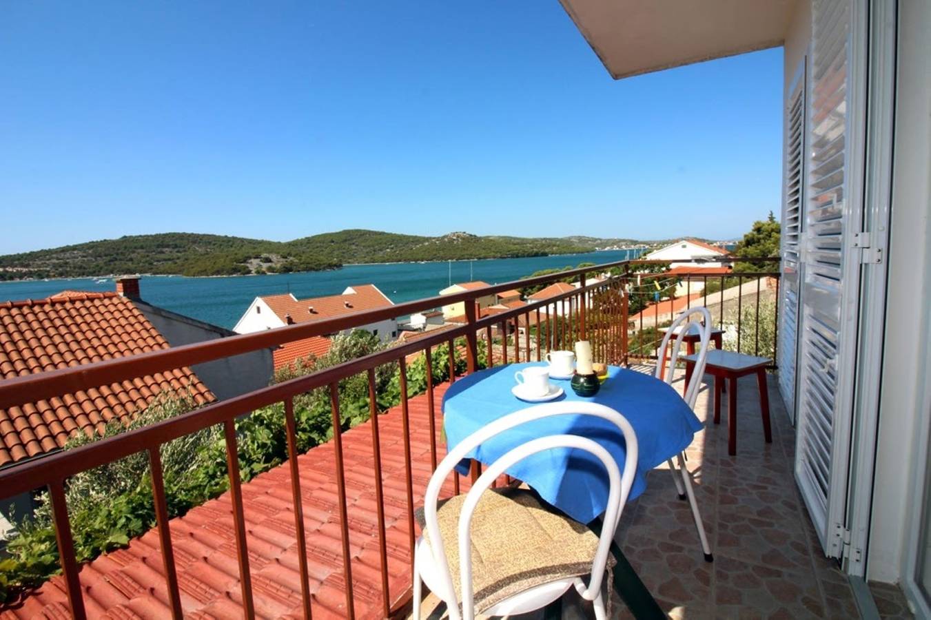Apartament Wakacyjny dla 5 osoby w Tisno, Dalmacja Środkowa