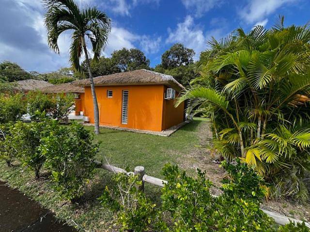 Gîte pour 4 personnes, avec jardin et vue dans Plage de Folle Anse - 2