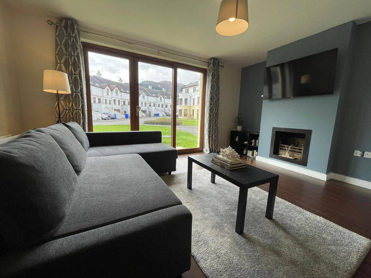 Entire apartment, Apartment with Mountain View in Newcastle (County Down), County Down