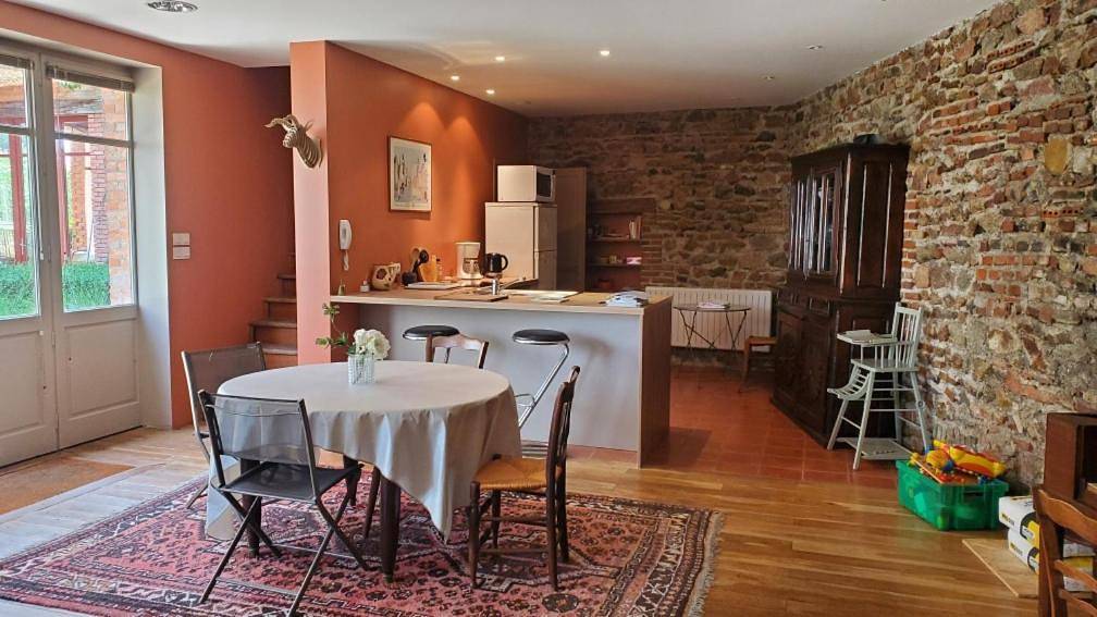 L'atelier de Carl in La Pacaudière, Région de Roanne
