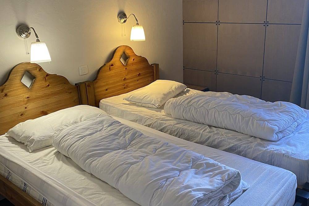 Entire apartment, Arcs 2000, new 95m² apartment in a chalet, 2 min from the slopes, wifi, pkg in Les Arcs, Bourg-Saint-Maurice