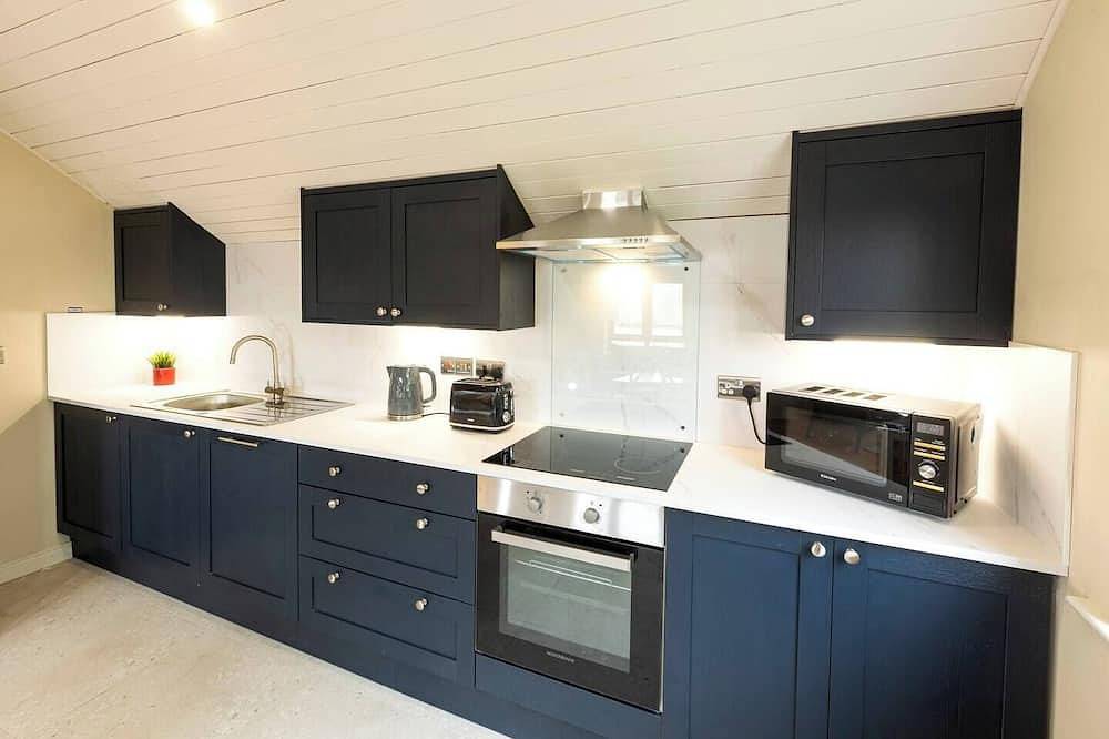 Entire apartment, The Warhol - 2 bd Loft Style Ap. Ultra Fast Wifi in Belfast, County Antrim