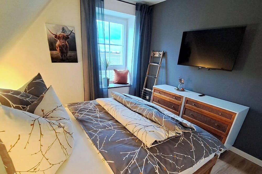 Ganze Wohnung, Ferienwohnung mit toller Aussicht in ruhiger Lage. Mit Terrasse. in Walsrode, Aller-Leine-Tal