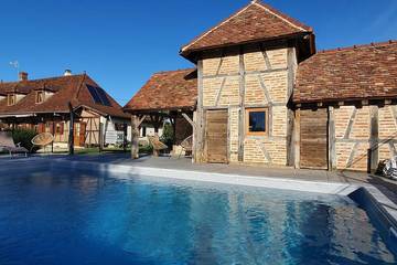 Cottage pour 9 personnes, avec jardin et piscine à Mervans