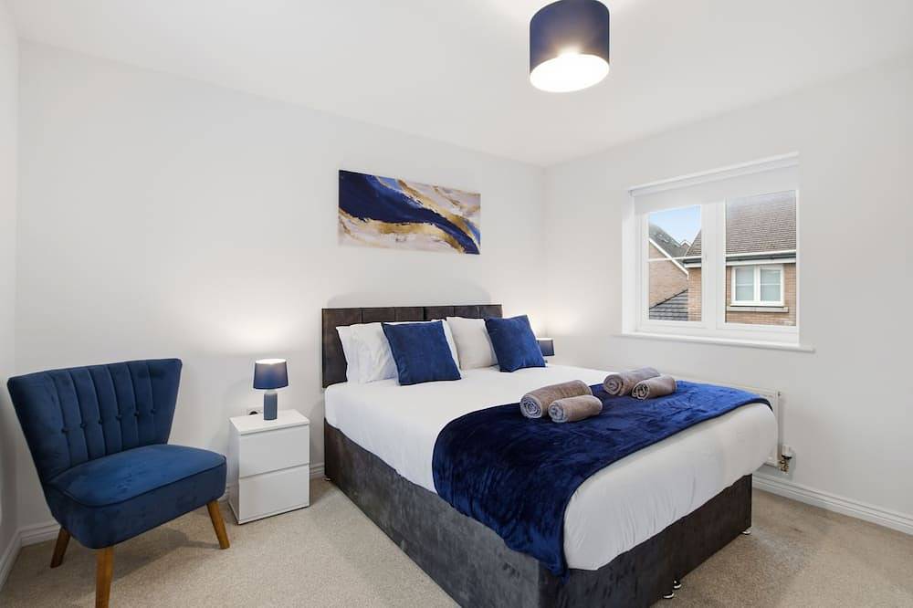 3-Bed House with Parking | Ideal for Contractors in Buckinghamshire