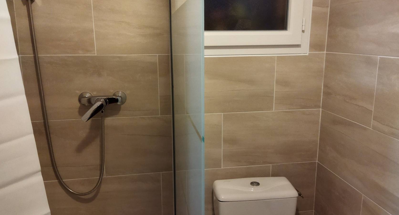 Chambre a louer avec coin cuisine - Chambre in Livron-sur-Drôme, Région de Valence