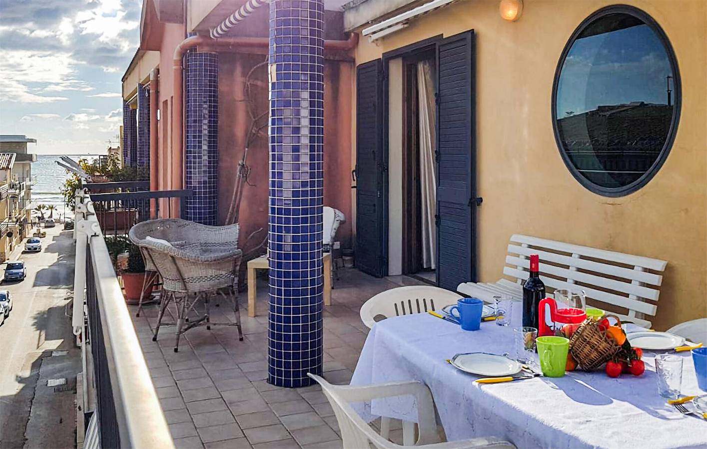 Ganze Ferienwohnung, Appartement mit Meerblick, WiFi, AC, TV, Parkplatz - Strandnähe in Donnalucata, Scicli
