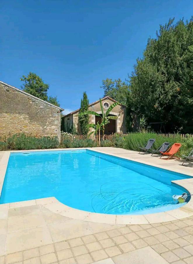 Six-Bedroom House in Saint-Julien-l'Ars, Vienne (France)