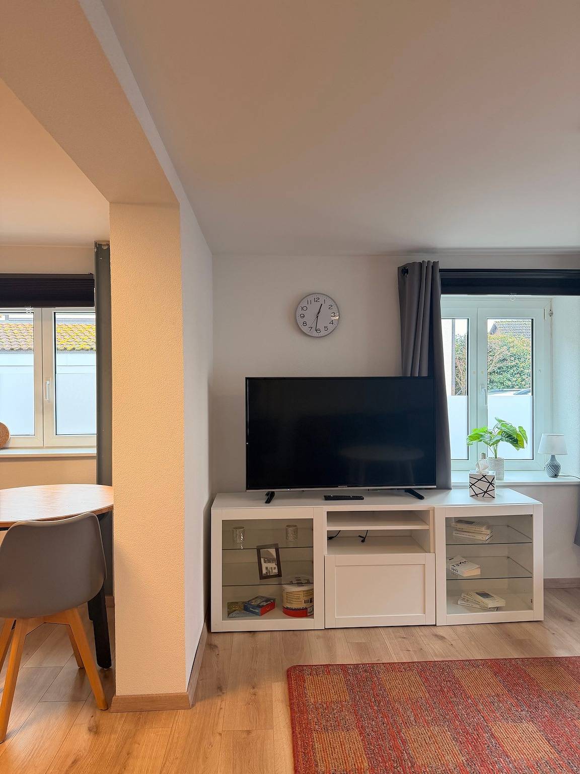 Ganze Wohnung, Apartment „Fewo Im Schönen Allensbach“ mit Seeblick und Wlan in Allensbach, Untersee