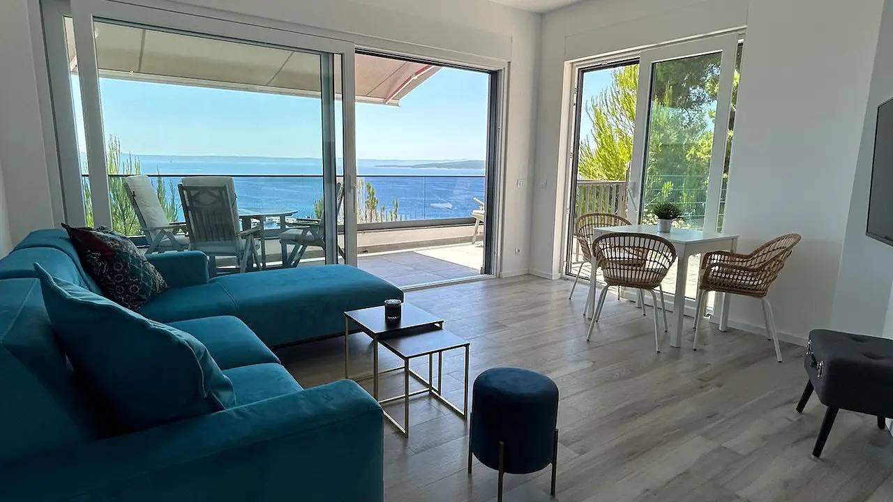 Geheel vakantieappartement, Vakantieappartement voor 3 personen met terras in Baška Voda, Makarska Riviera