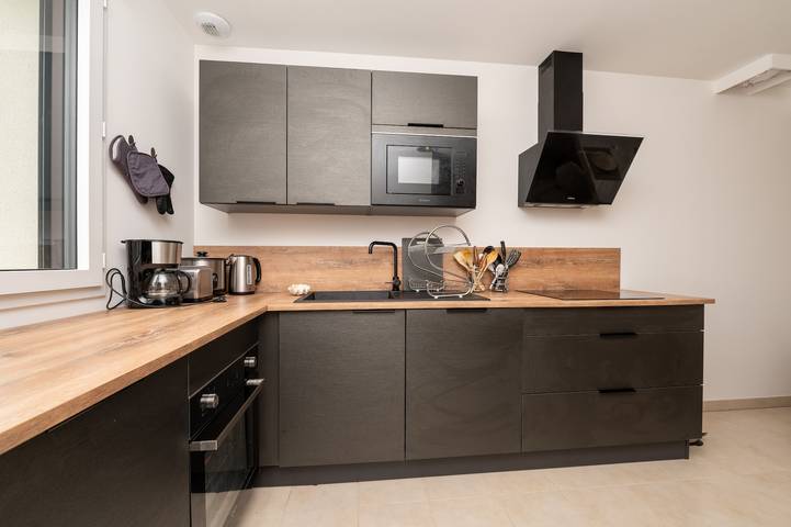 Holiday Home 'Ty Brise Marynne – 5 min Walk to Beach' with Private Garden & Wi-Fi in Damgan, Côte des Mégalithes