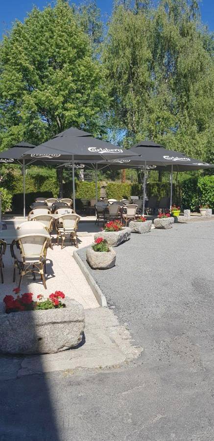Hôtel pour 2 personnes, avec terrasse à Saint-Chély-d'Apcher - 2