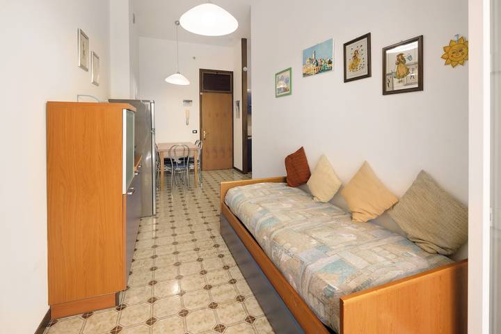 Entire apartment, Apartment 'Lira Con Giardino' with Private Garden and Air Conditioning in Bibione, San Michele al Tagliamento