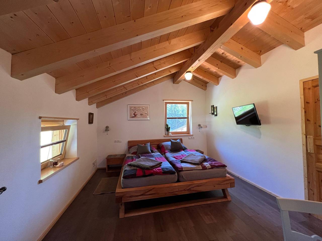 Ganze Ferienwohnung, Ferienwohnung/1 Schlafraum/Dusche und Bad, Wc in Wallgau, Walchensee