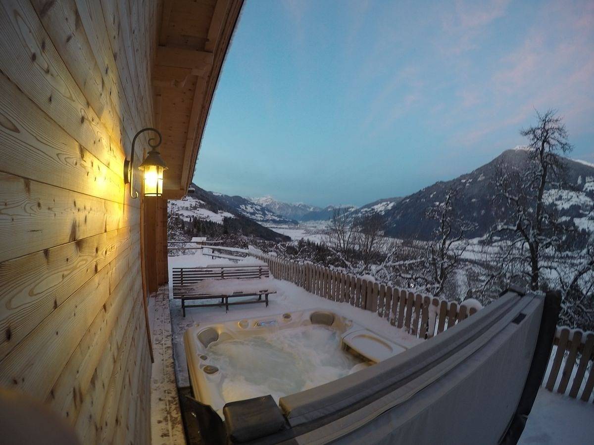 Vakantiehuis voor 15 personen met uitzicht in Tux Alps, Kaltenbach