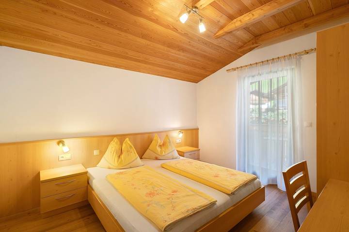 Appartamento intero, Appartamento 'Speckign 1' con vista sulle montagne, balcone e Wi-Fi in Cadipietra, Valle Aurina