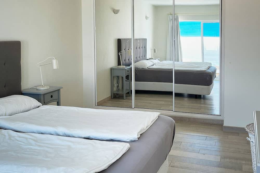 Ganze Wohnung, Colina Mar, zu Fuß zum Strand, Meerblick in Salema, Naturpark Südwest-Alentejo und Costa Vicentina
