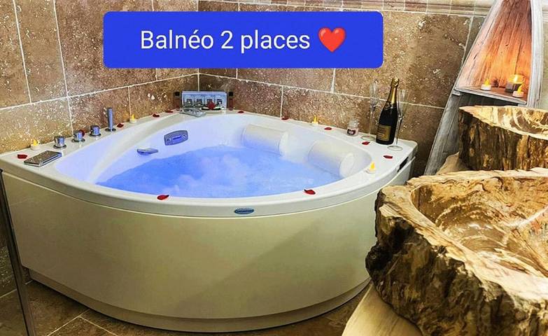 Chambre d’hôte pour 4 personnes, avec jacuzzi ainsi que jardin et piscine à Puget-sur-Argens - 4