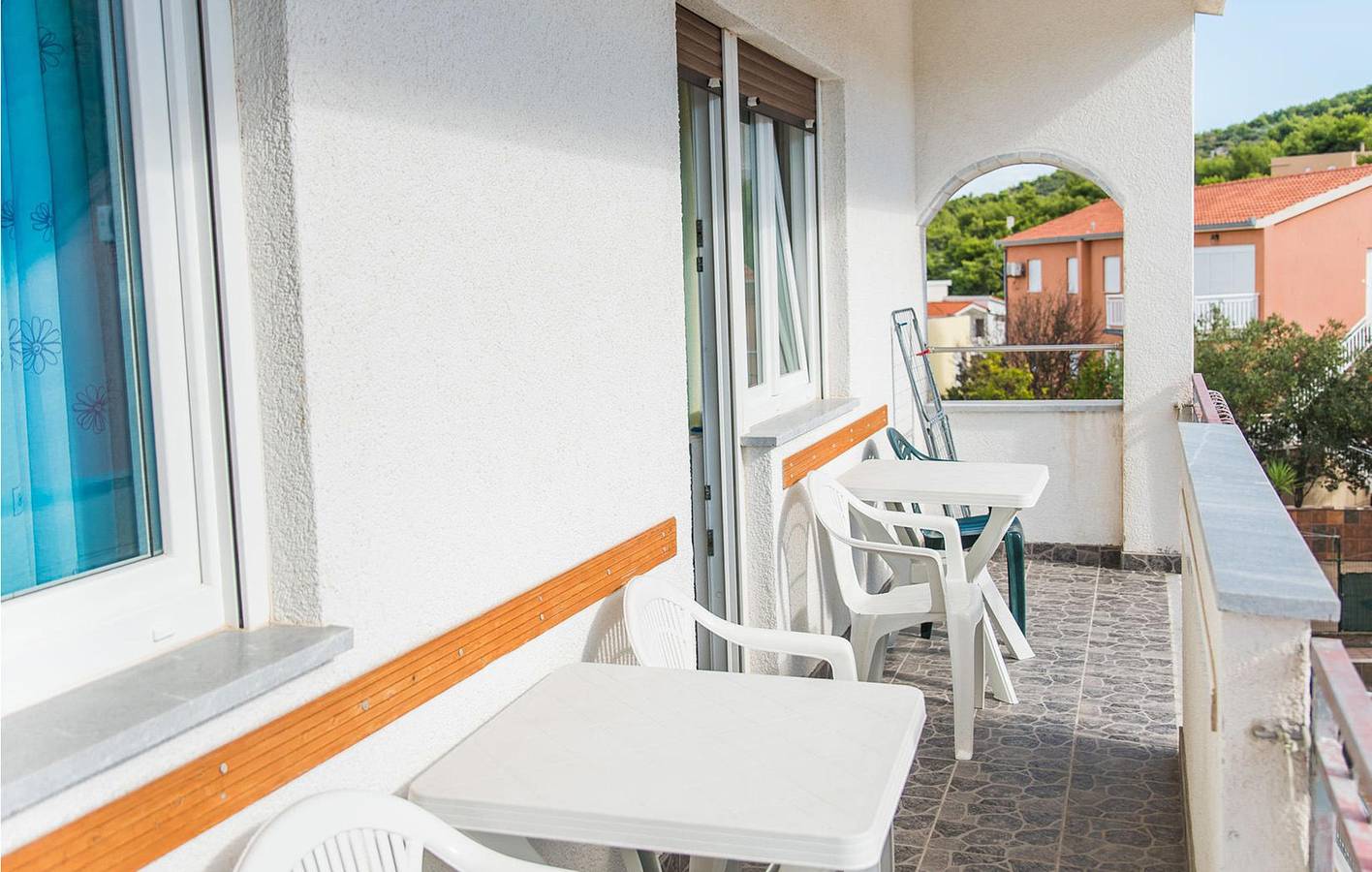Ganze Ferienwohnung, Gemütliche Ferienwohnung mit Terrasse, WLAN und Parkplatz – 700 m vom Strand entfernt in Slatine, Ciovo