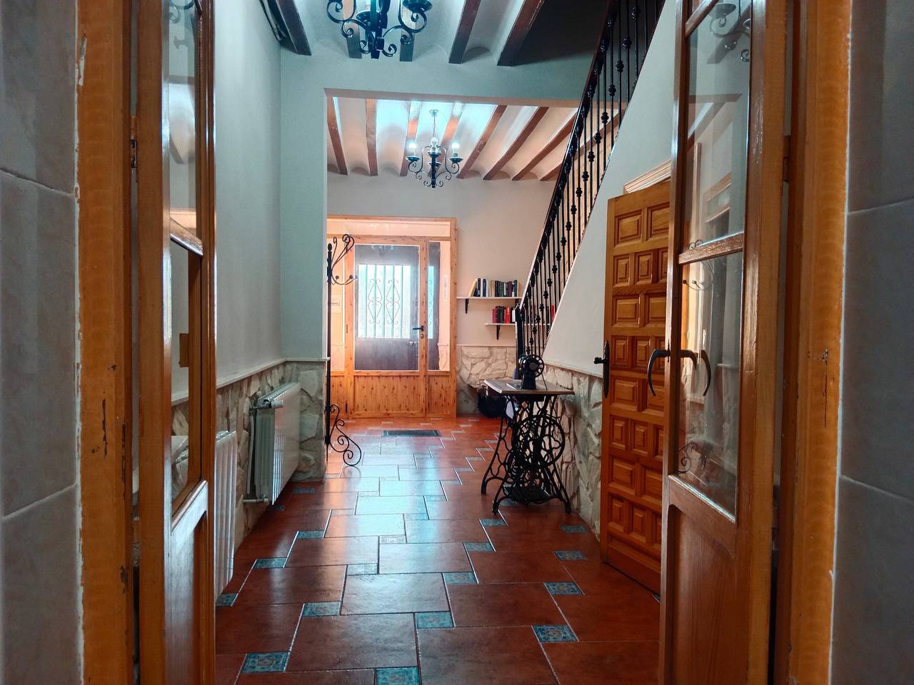 Casa de vacaciones 'Batalla Navas de Tolosa' con vistas a la montaña, piscina y Wi-Fi in Santa Elena, Sierra Morena