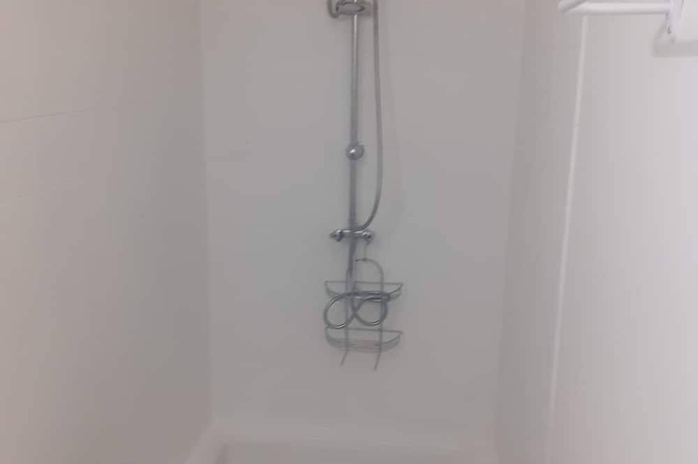 Appartement entier, Studio dans ma résidence principale in Faugères, Région de Béziers