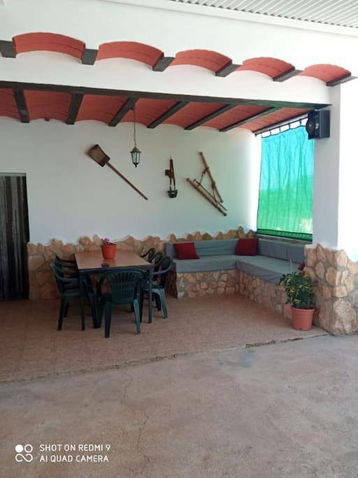 Casa rural para 8 personas, con terraza y jardín además de vistas y piscina, Se admiten mascotas en Pozo Alcón - 3