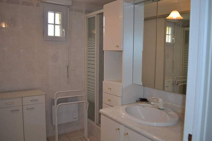 Location de vacances pour 7 personnes, avec Terrasse et Jardin à Bonneville-la-Louvet - 3