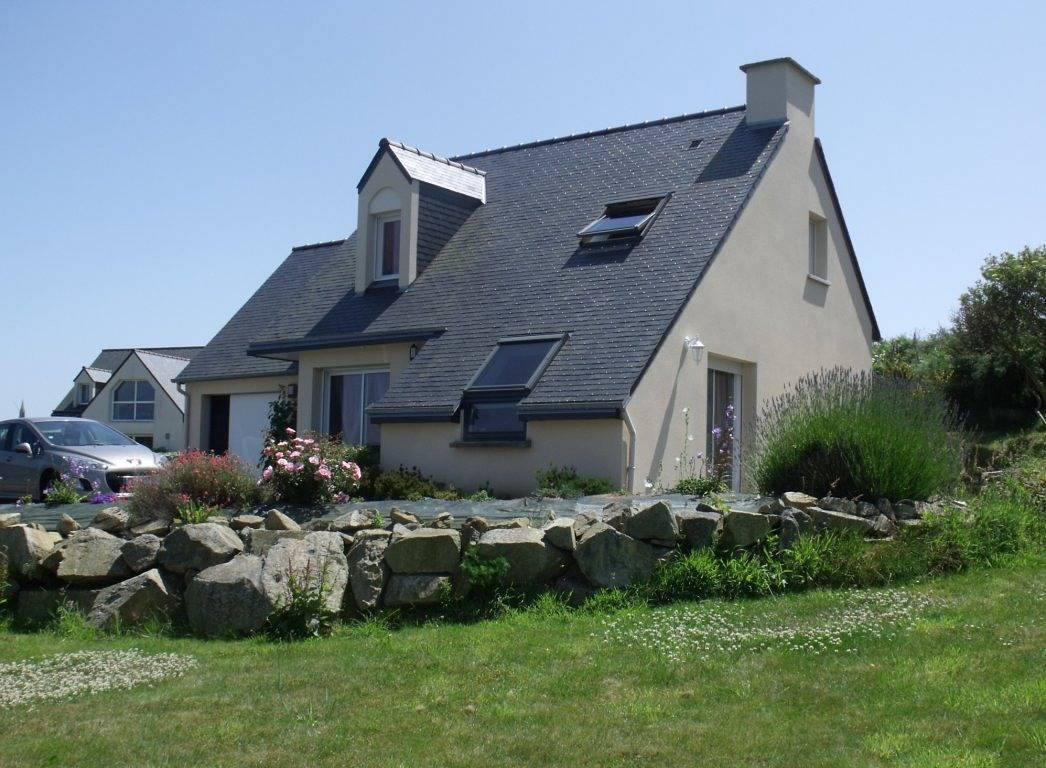 Maison contemporaine "Logell Ar Gared" in Plougrescant, Côte de Granit Rose