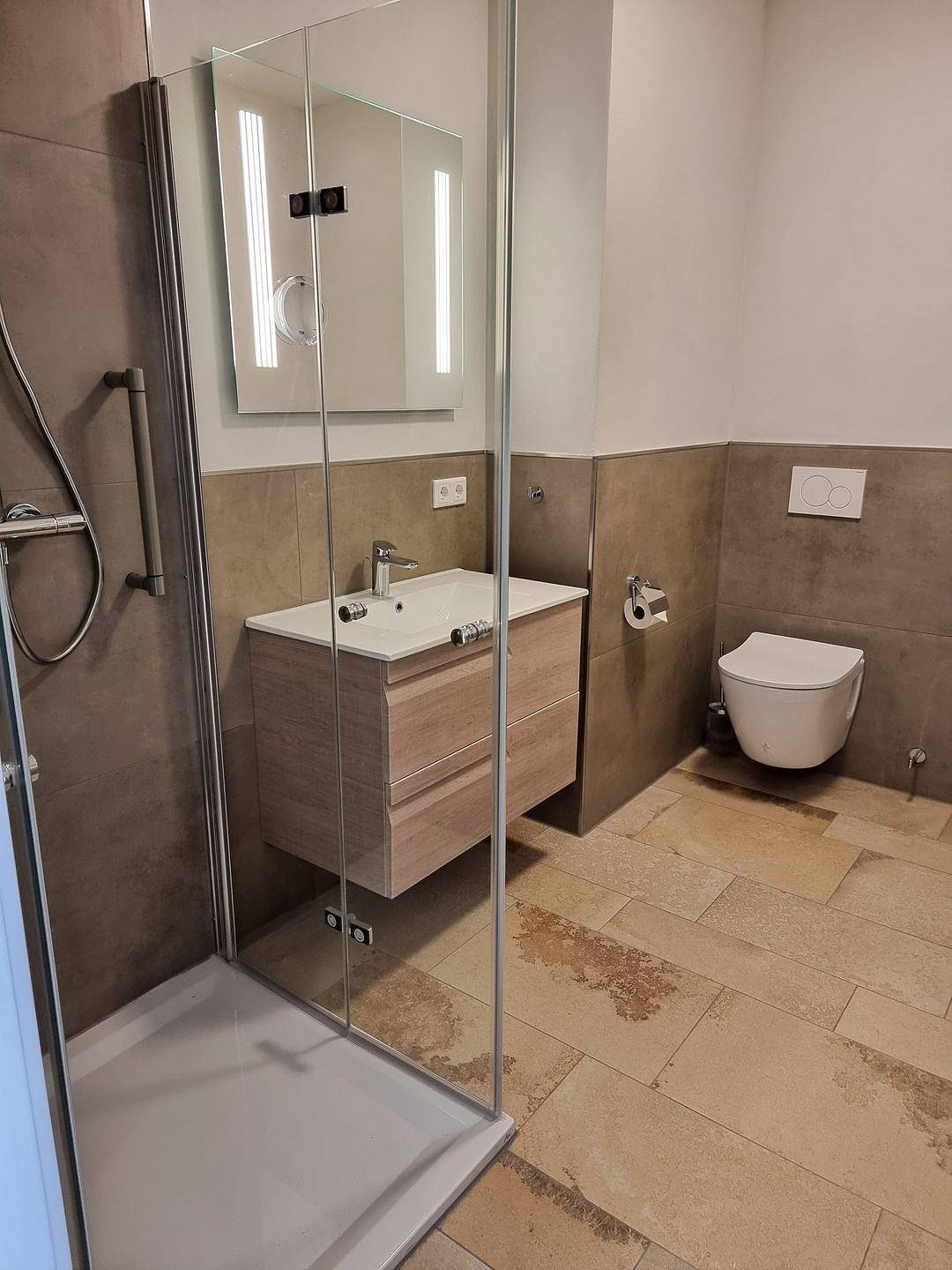 Ganze Wohnung, Komfortables Appartement mit Terrasse, moderner Ausstattung in Muhr am See, Fränkisches Seenland