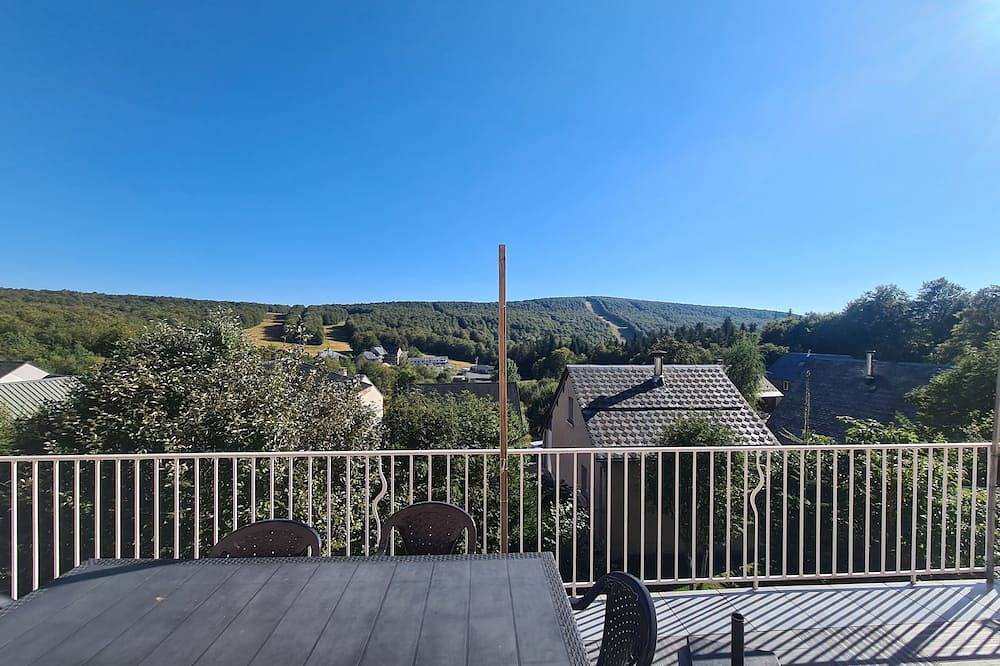 Maison Aubrac Spa in Brameloup, Prades-d'Aubrac