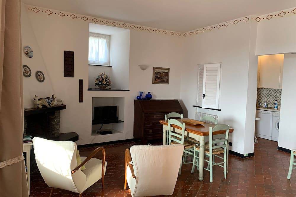 Apartamento entero, S. Margherita L, relajarse Vista General aparcamiento, para familias, ok para el mar y trekking in San Lorenzo della Costa, Santa Margherita Ligure
