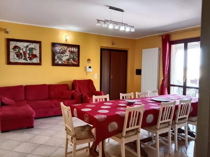 Casa vacanza per 6 persone, con piscina e giardino, con animali domestici - 1