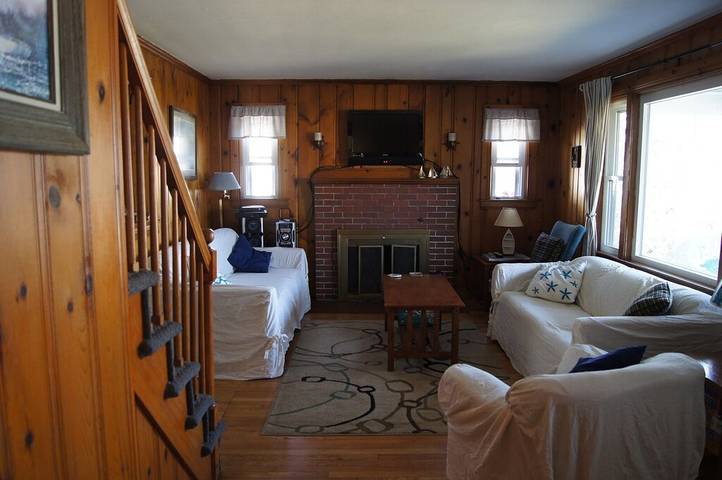 Vacation rental for 12 people, with terrace and yard in Narragansett