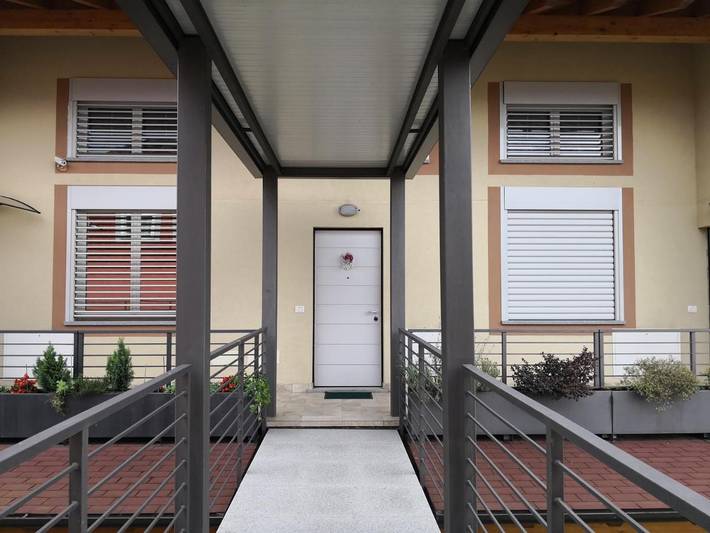 Gîte pour 5 personnes, avec jacuzzi et balcon dans Ispra - 3