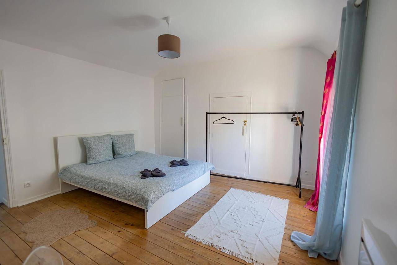 Appartement entier, Three-Bedroom Apartment in Châteaudun, Région de Châteaudun