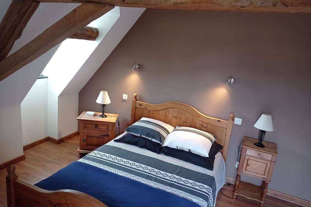 Dans une Superbe Demeure en Pierre Le Logis in La Jaille-Yvon, Région de Segré
