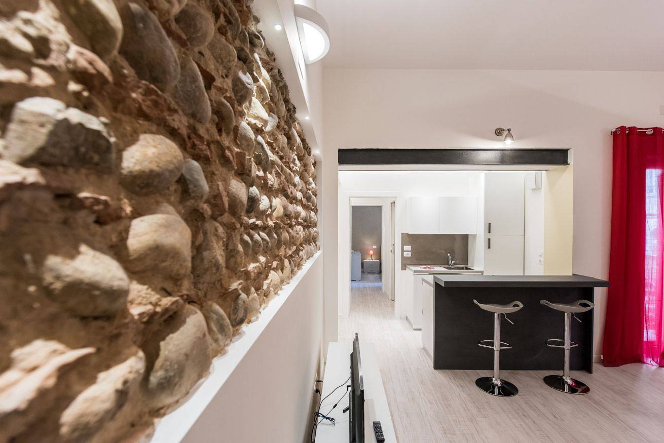 Appartement entier, Modern and sophisticated apartment with 4 sleeps. in Centro Storico, Vérone