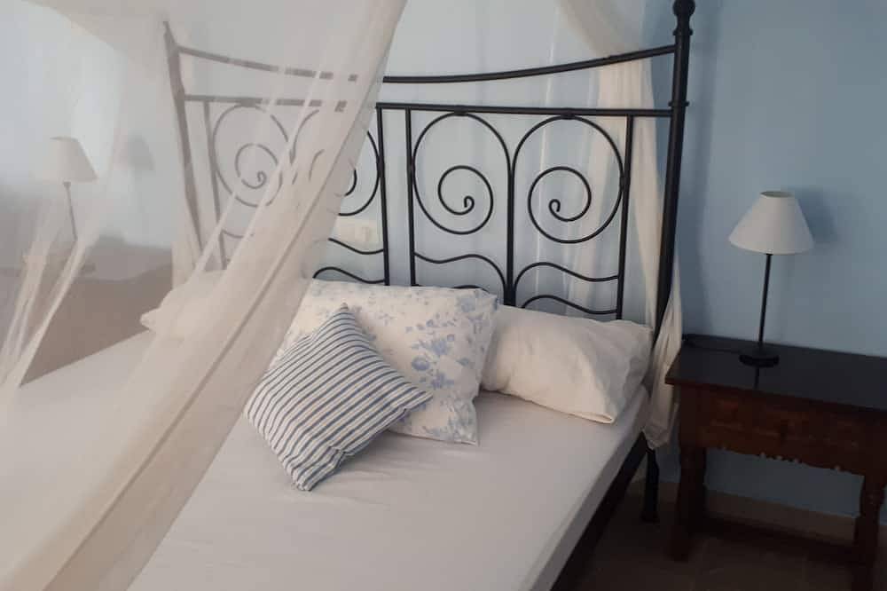 Familienfreundliches Sommerhaus mit Privatpool und Wlan in Cala Tarida, Sant Josep de sa Talaia