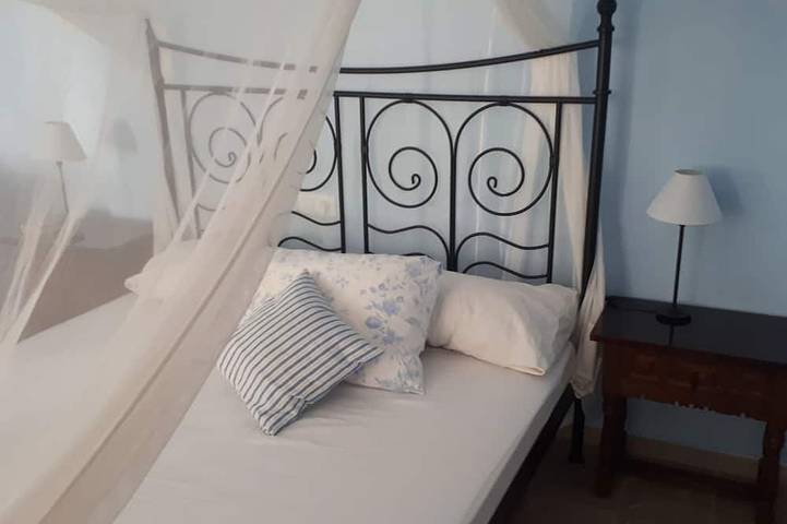 Location de vacances pour 6 personnes, avec jardin, animaux acceptés à Cala Tarida - 4