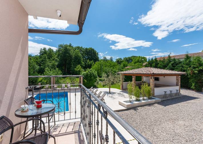 Villa für 16 Personen, mit Terrasse und Pool in Zentralistrien - 2