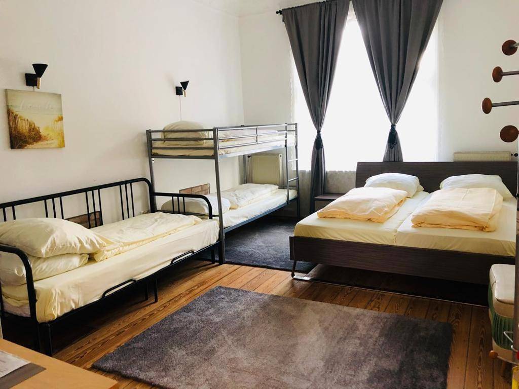 6-Bed Mixed Dormitory Room in Wandsbek Hamburg, Hamburg